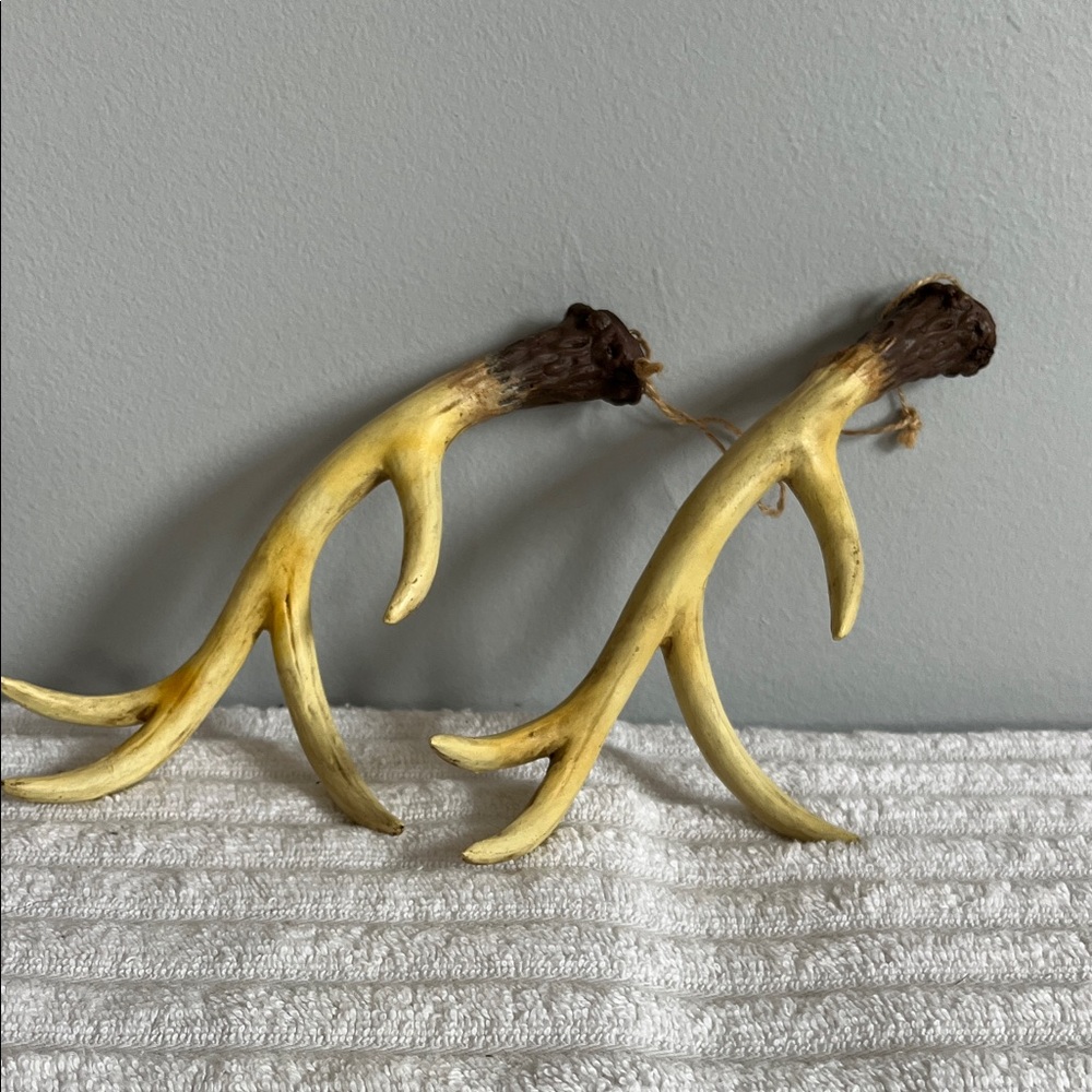 Rustic Antler ornaments in Brown and Cream